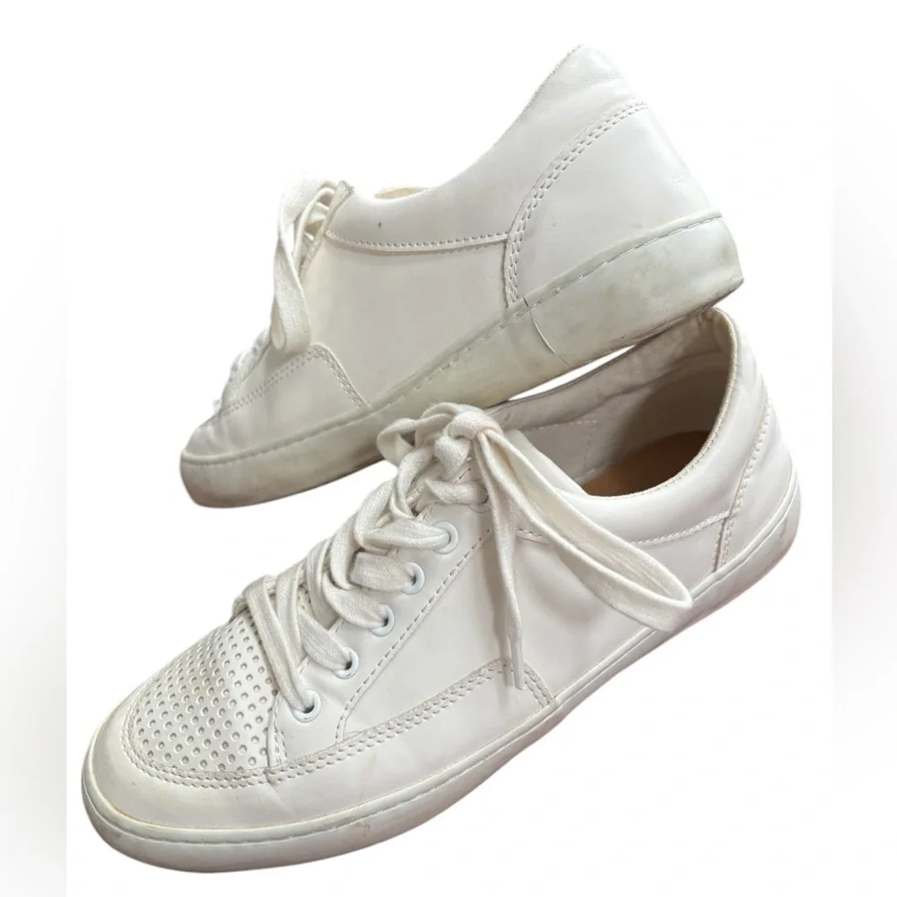 Banana Republic Women's White Tennis Shoes Sneakers, Size 7